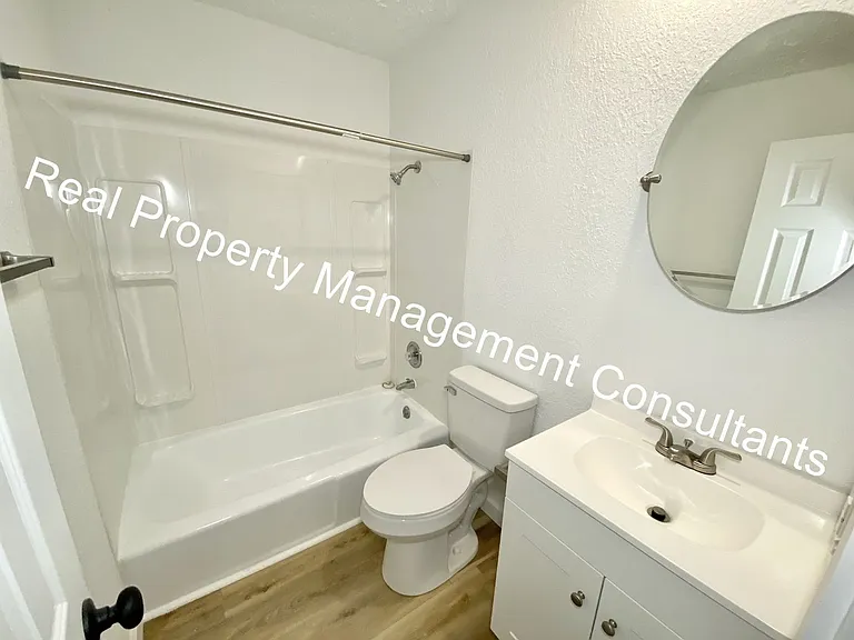 904 Twin Oaks Ter — Photo 19