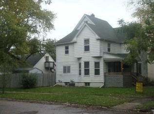 1844 W 3rd St, Waterloo, IA 50701
