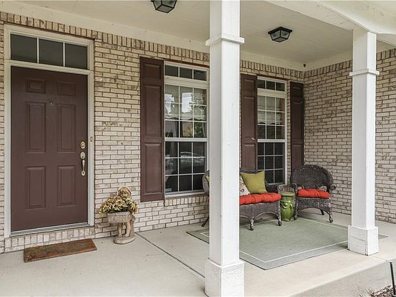 3rd image of 4020 Blackwood Ct