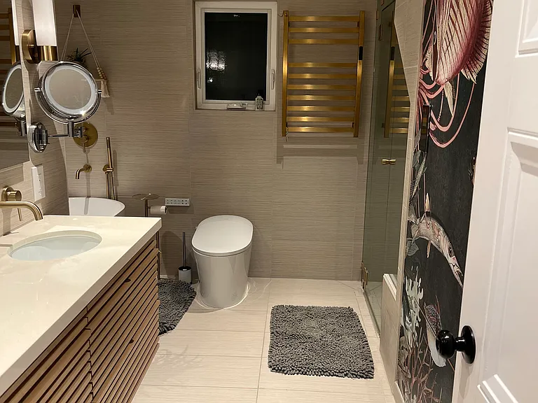 Lower level hallway bathroom #2
