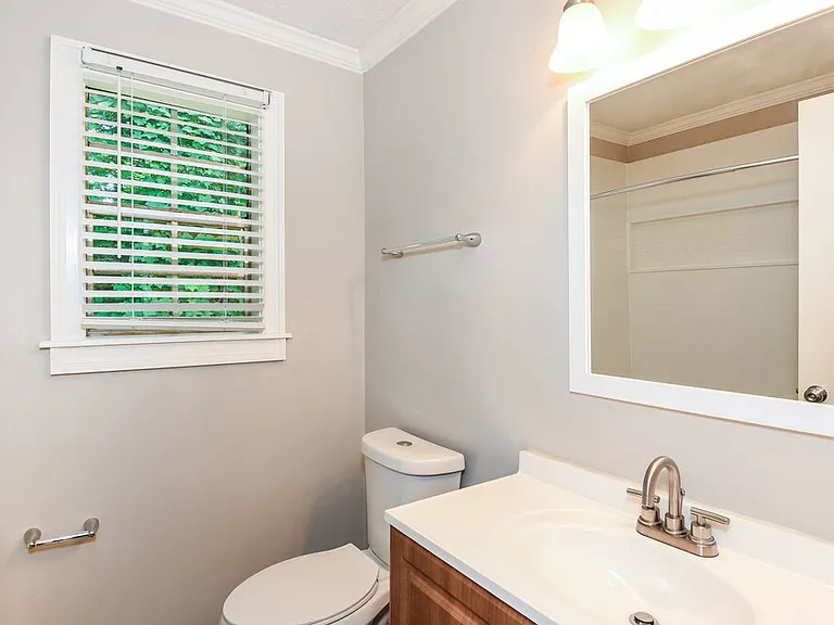 885 Trace Cir NE — Photo 12