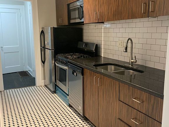 2nd image of 740 Barnett St NE #744-1