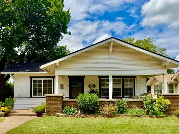 403 N Main St, Tonkawa, OK 74653