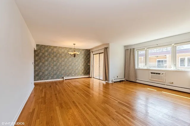 3552 N Oleander Ave #205 — Photo 14