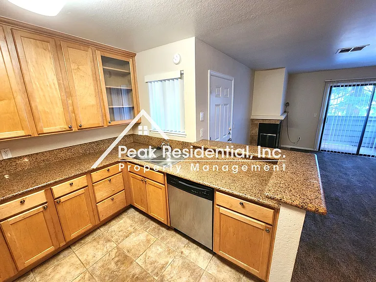 3715 Tallyho Dr — Photo 7