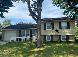 1021 Bittersweet Dr, New Carlisle, OH 45344
