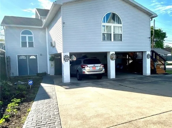 3203 Grand Central Ave, Vienna, WV 26105