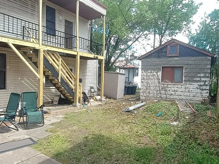 1823 Lowrie St — Photo 11