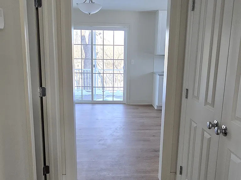 29 Mainland Rd #8 — Photo 6