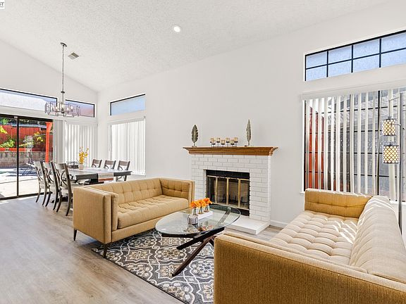 3rd image of 3724 Greenhills Ave