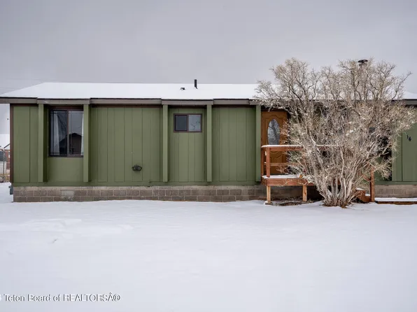 14 Taylor Ave, Big Piney, WY 83113