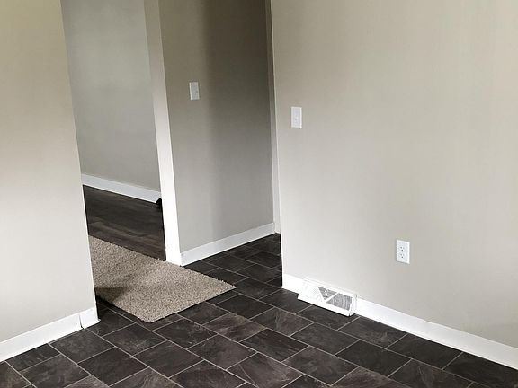 4th image of 107A Collier St