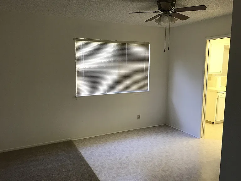 8417 Edgefield Way — Photo 11
