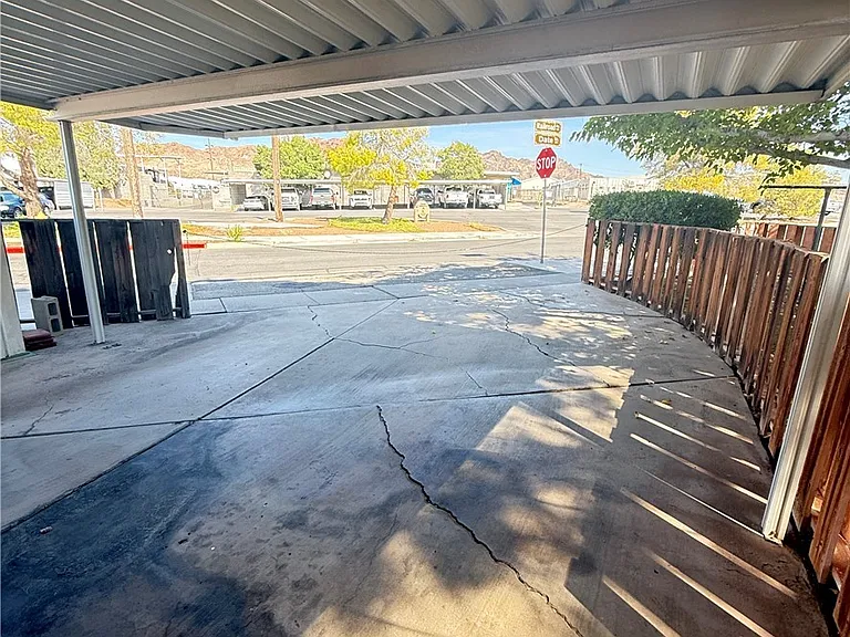 504 Cherry St — Photo 40