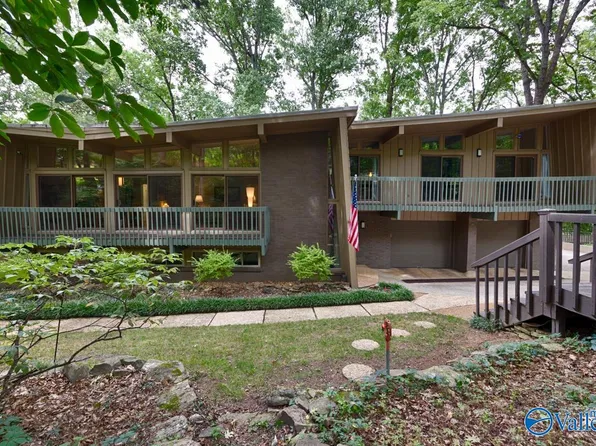 5827 Jones Valley Dr SE, Huntsville, AL 35802
