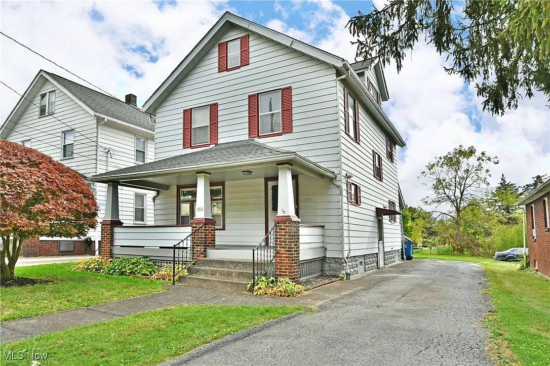 459 Tenney Ave photo 1