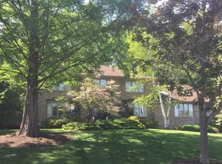 3 Waverly Ct, Morris Plains, NJ 07950