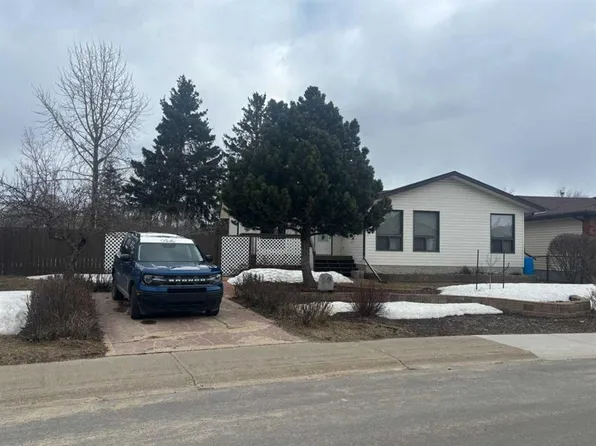 59 S Harolds Holw, Whitecourt, AB T7S 1C3