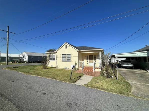722 Barataria St, Lockport, LA 70374