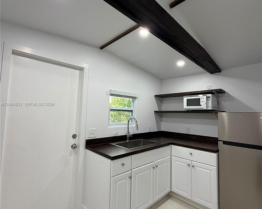 1st image of 1400 SW 29th Ave #1