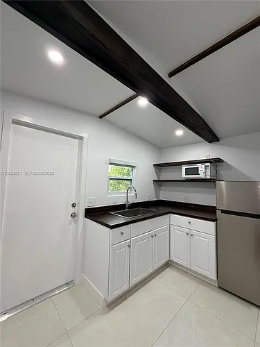 1400 SW 29th Ave #1 Photo 1