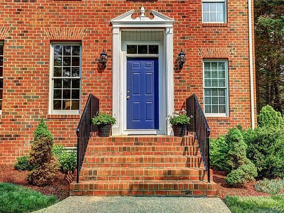 3rd image of 504 Weston Ct