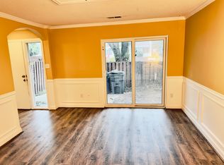 2361 Southgate Sq, Reston, VA 20191