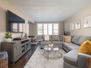 120 Morris Ave APT B8, Rockville Centre, NY 11570