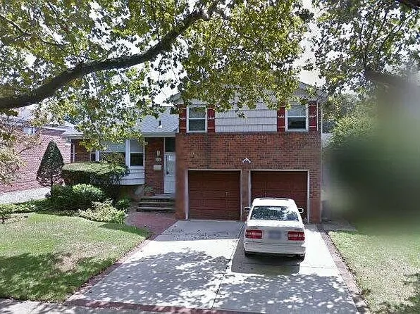 976 Jackson St, Baldwin, NY 11510