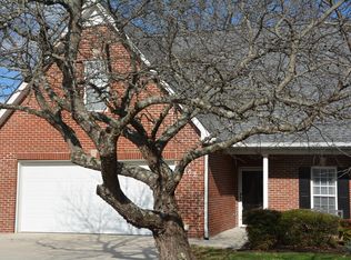 102 Greystone Pl, Tullahoma, TN 37388