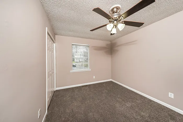 1333 Turf Dr — Photo 6