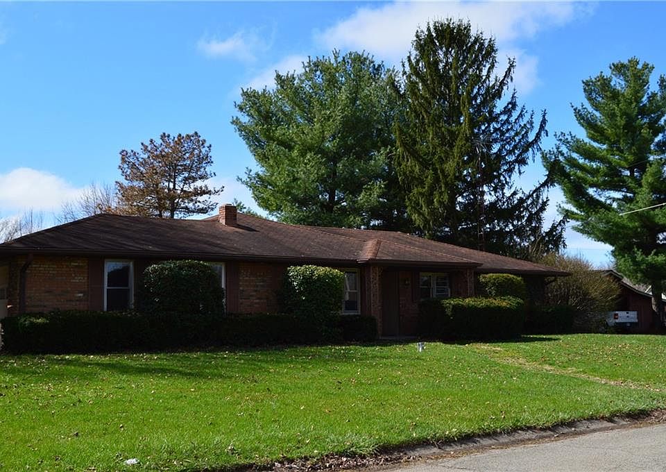 2nd image of 15 Whitehall Way