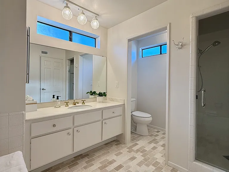 446 Stanford Dr — Photo 22