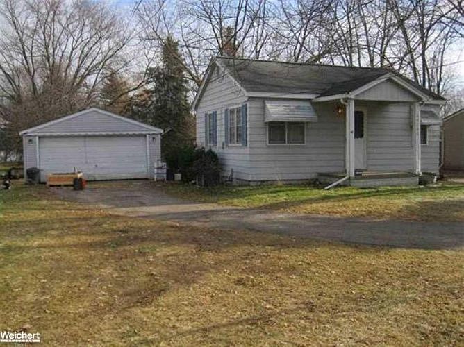 1st image of 46706 Vineyard Ave