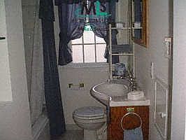 4th image of 2151 Fleetwood Dr
