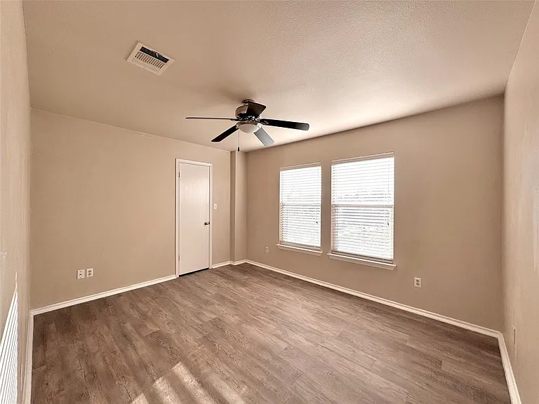 3515 Sandy Brook Dr — Photo 13