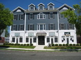 10 Elmer St APT E, Madison, NJ 07940