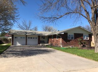2612 N Coachman Dr, Garden City, KS 67846
