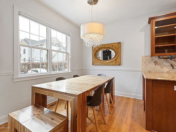 4th image of 49 S Brockway St #49