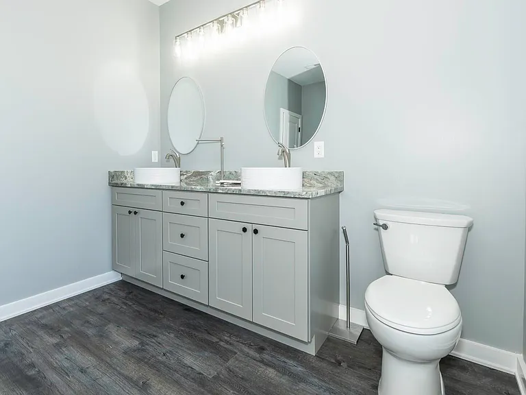 5395 Plymouth Rd — Photo 25