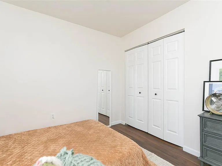 1612 Berkshire Dr — Photo 15