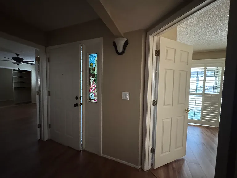 2022 Merrill Ln #6D — Photo 16