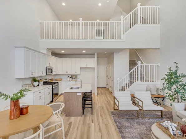 6818 S Clever Peak Ln W #267, West Jordan, UT 84081