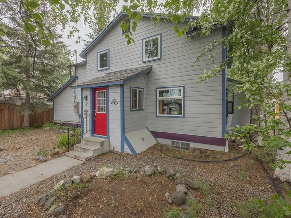 125 Charles St, Fairbanks, AK 99701