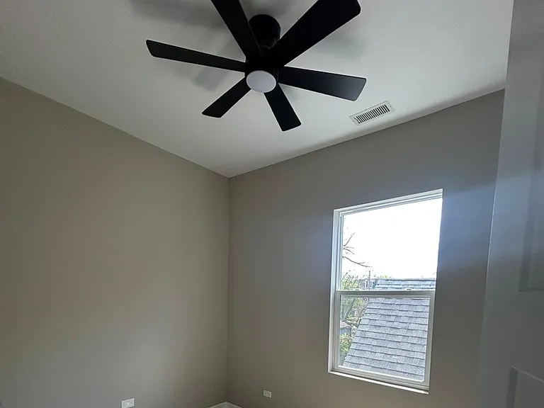 6227 S May St #2 — Photo 13