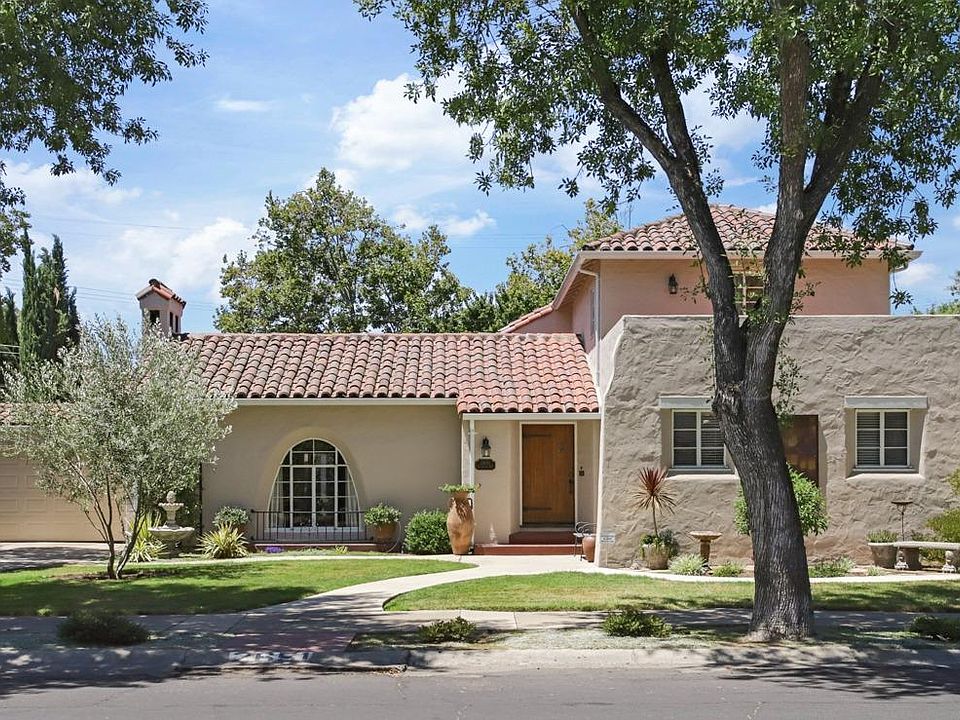 1st image of 2651 Kensington Way