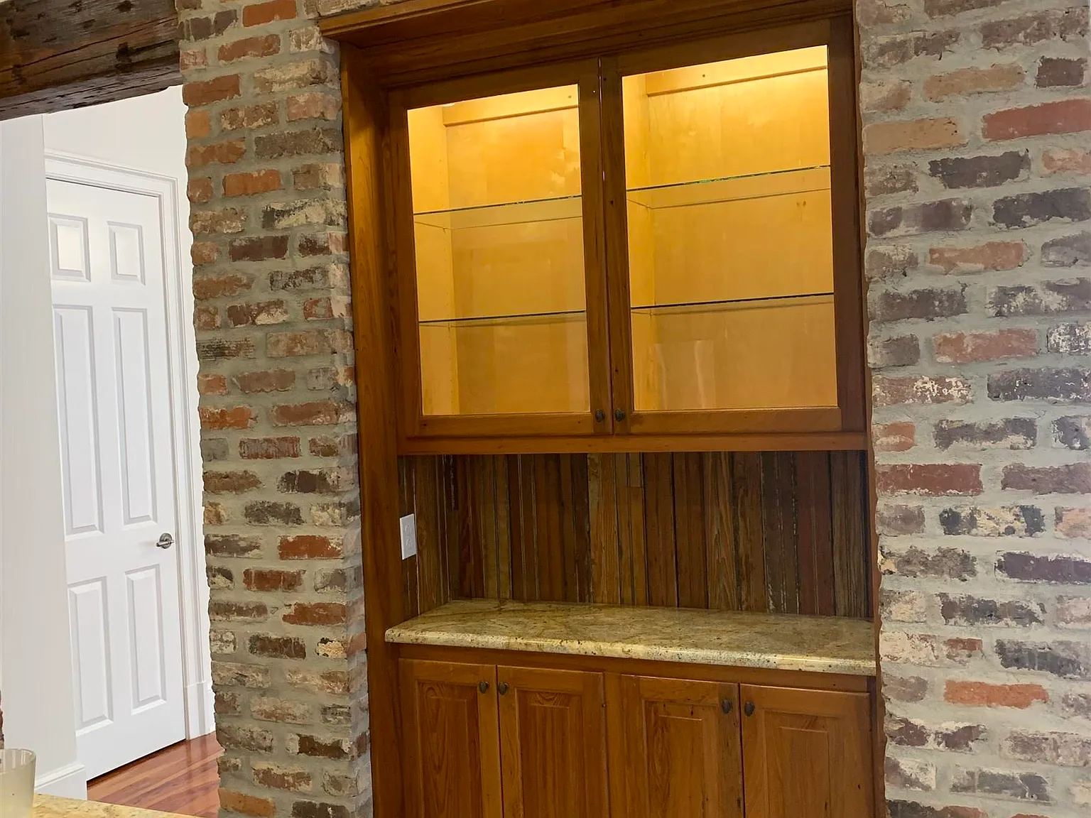 3 bed, 3215 sqft, $4,000 — Photo 3
