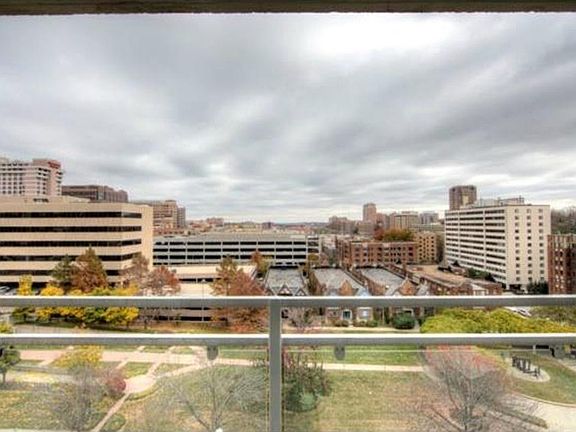 2nd image of 4740 Roanoke Pkwy #12