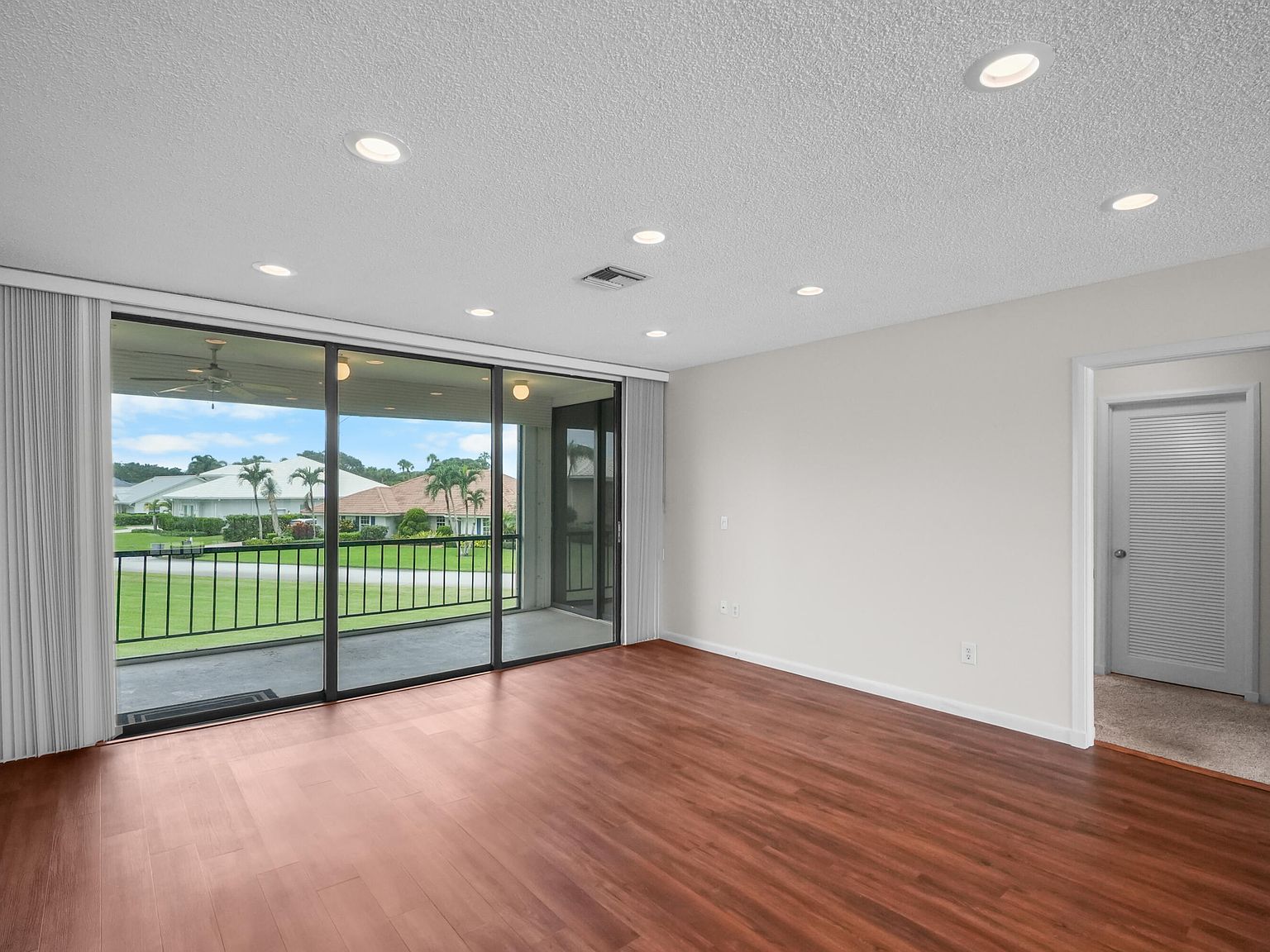 16 SE Turtle Creek Drive #E