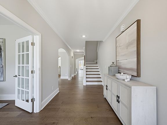 4th image of 120 Berry Mill Ln